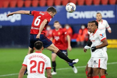 Imágenes de la Jornada 24 del choque disputado en el El Sadar que terminó con triunfo del equipo hispalense