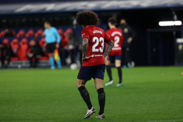 Imágenes de la Jornada 24 del choque disputado en el El Sadar que terminó con triunfo del equipo hispalense