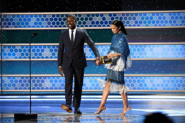 La 78ª edición de los premios Globos de Oro se entregó de forma virtual, con los nominados en sus casas.