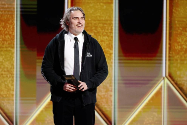 La 78ª edición de los premios Globos de Oro se entregó de forma virtual, con los nominados en sus casas.