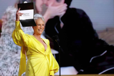 La 78ª edición de los premios Globos de Oro se entregó de forma virtual, con los nominados en sus casas.
