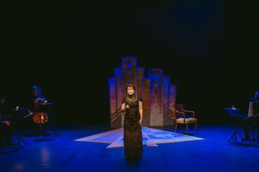 La soprano navarra María Bayo protagoniza esta semana en el Teatro Poliorama de Barcelona el espectáculo "Divina Cleopatra", en el que evocará a la mítica reina egipcia.