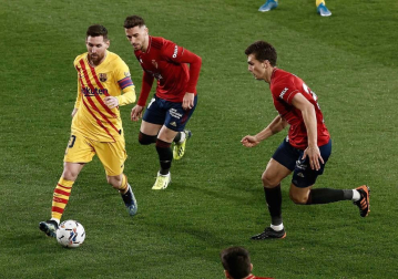 Imágenes del partido entre Osasuna y Barcelona disputado en El Sadar.