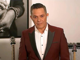 Actores, presentadores y cantantes desfilan por la alfombra roja de los premios Goya 2021.