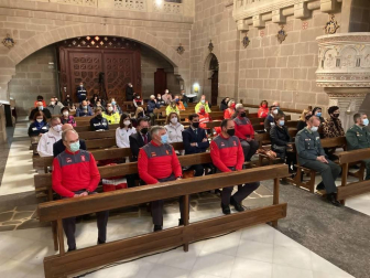 Fotos de la misa celebrada en la capilla del Castillo de Javier