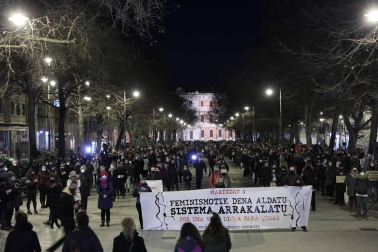 Las instituciones y diferentes colectivos de Navarra han organizado este lunes, 8 de marzo, diferentes actos para celebrar el Día Internacional de la Mujer.