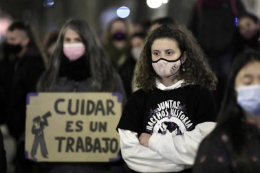 Las instituciones y diferentes colectivos de Navarra han organizado este lunes, 8 de marzo, diferentes actos para celebrar el Día Internacional de la Mujer.