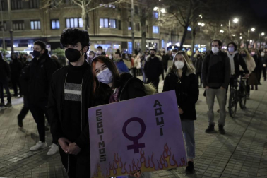 Las instituciones y diferentes colectivos de Navarra han organizado este lunes, 8 de marzo, diferentes actos para celebrar el Día Internacional de la Mujer.