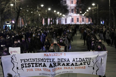 Las instituciones y diferentes colectivos de Navarra han organizado este lunes, 8 de marzo, diferentes actos para celebrar el Día Internacional de la Mujer.