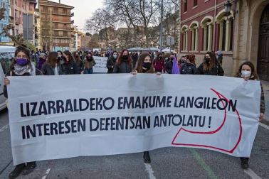 Las instituciones y diferentes colectivos de Navarra han organizado este lunes, 8 de marzo, diferentes actos para celebrar el Día Internacional de la Mujer.