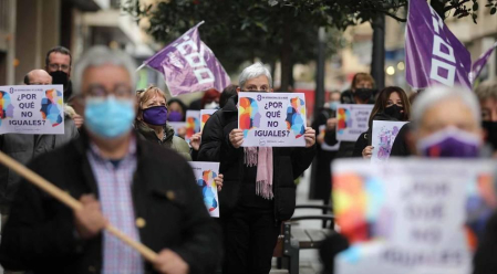 Las instituciones y diferentes colectivos de Navarra han organizado este lunes, 8 de marzo, diferentes actos para celebrar el Día Internacional de la Mujer.
