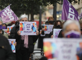 Las instituciones y diferentes colectivos de Navarra han organizado este lunes, 8 de marzo, diferentes actos para celebrar el Día Internacional de la Mujer.