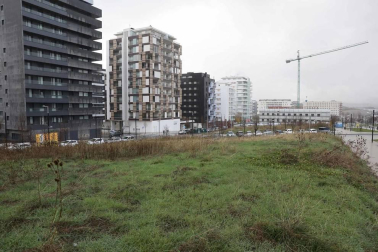 Un hotel que ocupará casi una manzana completa, una residencia de estudiantes y otra para personas mayores se van a repartir a lo largo de la avenida Juan Pablo II