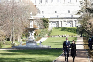 El Rey Felipe VI ha reclamado este jueves unidad frente al terrorismo "venga de donde venga y actúe donde actúe" en su mensaje con motivo del Día Europeo de Víctimas del Terrorismo,