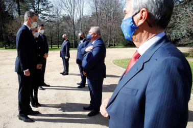 El Rey Felipe VI ha reclamado este jueves unidad frente al terrorismo "venga de donde venga y actúe donde actúe" en su mensaje con motivo del Día Europeo de Víctimas del Terrorismo,