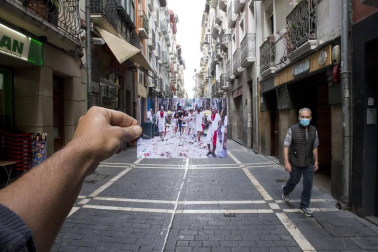 Fotografías de la exposición 'Crónica de un año de pandemia' organizada por la Asociación de Reporteros Gráficos de Navarra