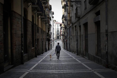 Fotografías de la exposición 'Crónica de un año de pandemia' organizada por la Asociación de Reporteros Gráficos de Navarra