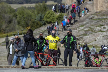 Peregrinos han marchado este sábado a Javier en la fecha en la que se hubiera celebrado la segunda Javierada.