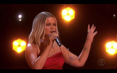 Los Grammy evitaron recrear una gala de grandes dimensiones y apostaron por reinventarse con un formato reducido que cedió todo el protagonismo a la música.