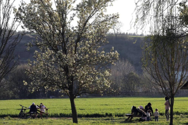 Calor y temperaturas agradables en los primeros día de la primavera en Pamplona.