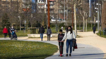 Calor y temperaturas agradables en los primeros día de la primavera en Pamplona.