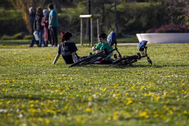 Calor y temperaturas agradables en los primeros día de la primavera en Pamplona.