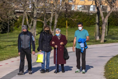 Calor y temperaturas agradables en los primeros día de la primavera en Pamplona.