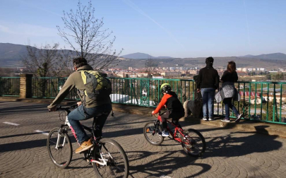 Calor y temperaturas agradables en los primeros día de la primavera en Pamplona.