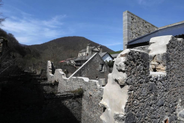 Imágenes del estado en el que ha quedado la Fábrica de Armas de Orbaizeta tras su restauración