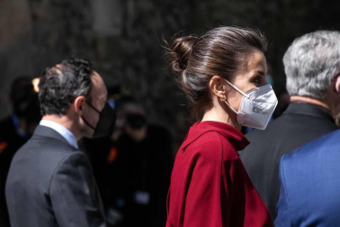 Las máximas autoridades andorranas han recibido este jueves a mediodía a los Reyes Don Felipe y Doña Letizia, de visita oficial en el Principado, donde se recibe por primera vez a un jefe de Estado español.