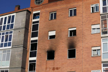 Un hombre de 33 años murió en el incendio de un piso en la localidad de Mendillorri.