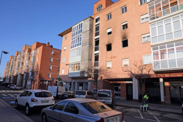 Un hombre de 33 años murió en el incendio de un piso en la localidad de Mendillorri.