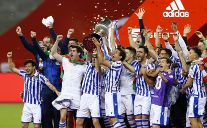 La Real Sociedad se proclamó campeona de la Copa del Rey de la pasada temporada, aplazada por la pandemia de coronavirus, al ganar por 0-1 al Athletic Club con un gol de penalti marcado por Mikel Oyarzábal.