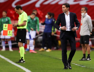 La Real Sociedad se proclamó campeona de la Copa del Rey de la pasada temporada, aplazada por la pandemia de coronavirus, al ganar por 0-1 al Athletic Club con un gol de penalti marcado por Mikel Oyarzábal.