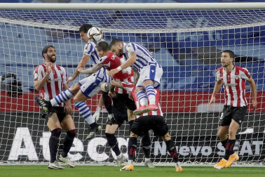 La Real Sociedad se proclamó campeona de la Copa del Rey de la pasada temporada, aplazada por la pandemia de coronavirus, al ganar por 0-1 al Athletic Club con un gol de penalti marcado por Mikel Oyarzábal.