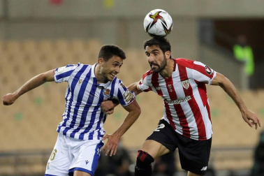 La Real Sociedad se proclamó campeona de la Copa del Rey de la pasada temporada, aplazada por la pandemia de coronavirus, al ganar por 0-1 al Athletic Club con un gol de penalti marcado por Mikel Oyarzábal.