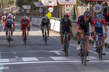 Valverde agranda su leyenda con un triunfo en su despedida