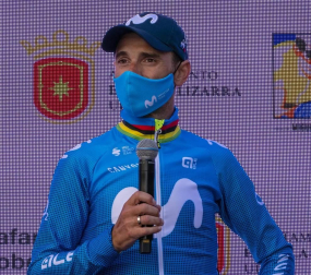 Valverde agranda su leyenda con un triunfo en su despedida