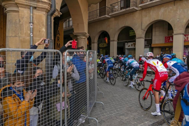 Valverde agranda su leyenda con un triunfo en su despedida