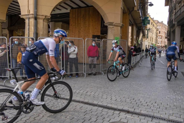 Valverde agranda su leyenda con un triunfo en su despedida
