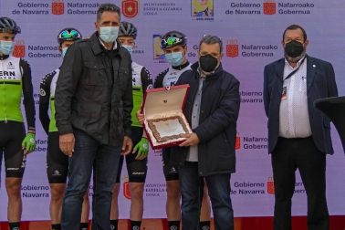 Valverde agranda su leyenda con un triunfo en su despedida