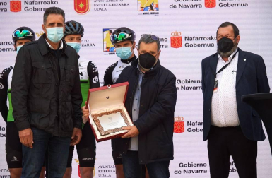 Valverde agranda su leyenda con un triunfo en su despedida