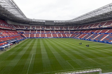 Imágenes de la primera visita guiada para socios al estadio de El Sadar tras su reforma.