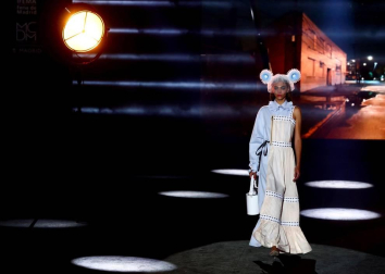La moda española vive ilusionada y con ganas de fiesta