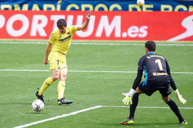 Osasuna se impuso en su visita a La Cerámica por 1-2 y puso fin a la racha del Villarreal