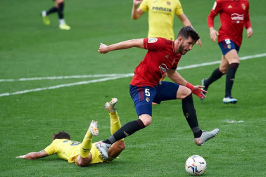 Osasuna se impuso en su visita a La Cerámica por 1-2 y puso fin a la racha del Villarreal
