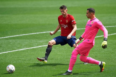 Osasuna se impuso en su visita a La Cerámica por 1-2 y puso fin a la racha del Villarreal