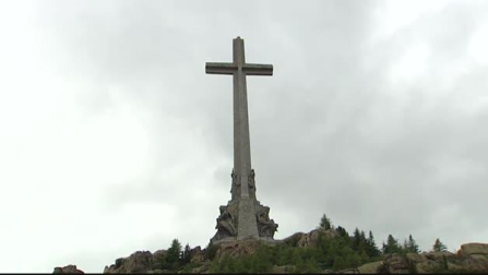 Patrimonio Nacional da luz verde a a 31 exhumaciones en el Valle de los Caídos