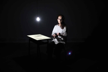 La artista, Premio Nacional de Fotografía 2020, inaugura 'Pasado y presente, la memoria y su construcción', una exposición que recoge sus trabajos desde los años 90 hasta la actualidad