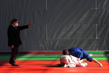 Galería de fotos del Campeonato Navarro júnior disputado en el Polideportivo de Mendillorri.